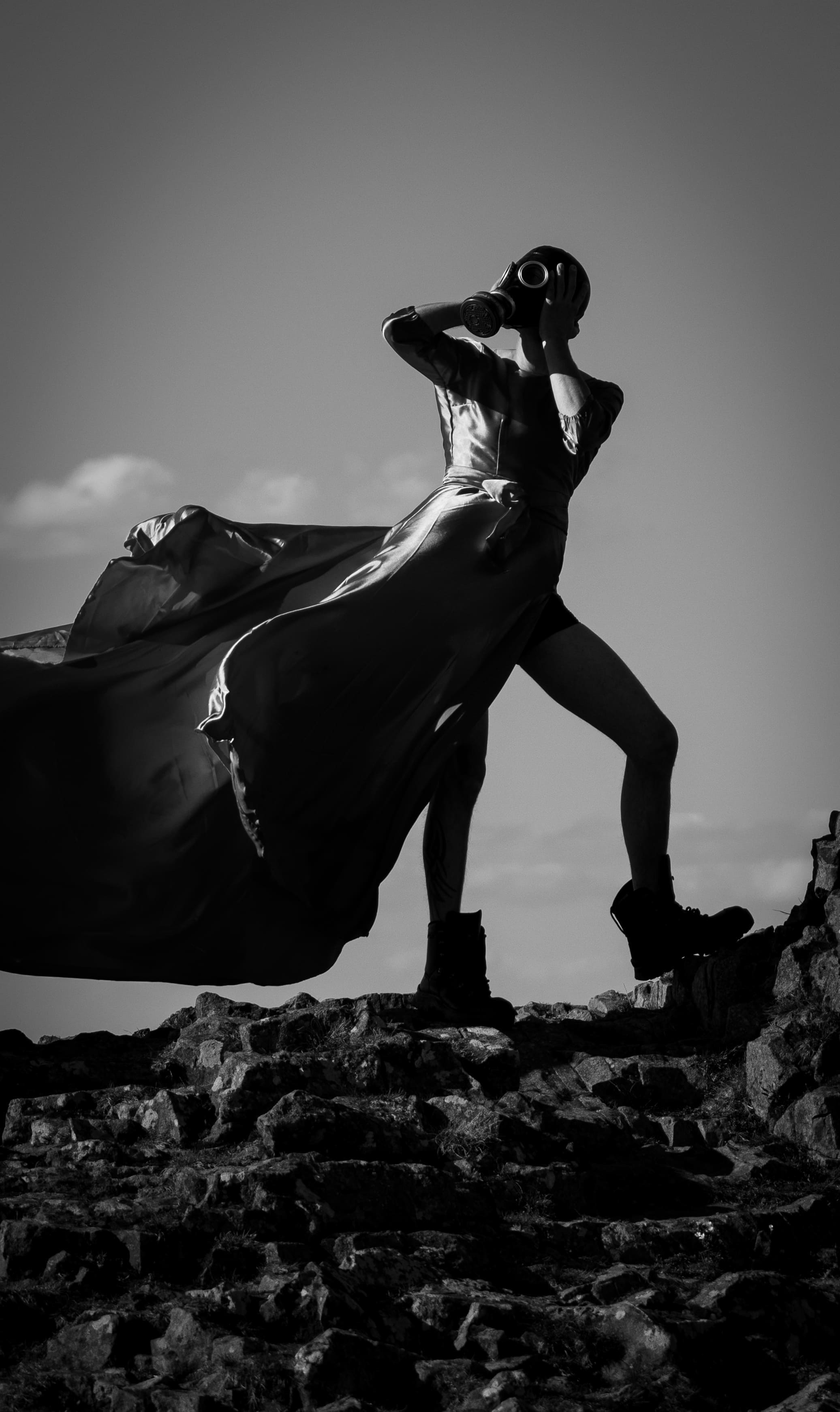 Model Chris – Hero Portrait, dunkler Fashion-Look